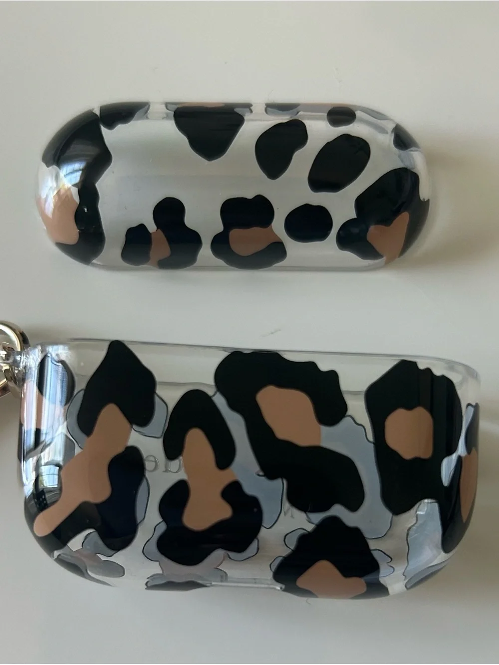 Kate Spade New York Black, Tan & White Leopard Print AirPods Case with Keyring